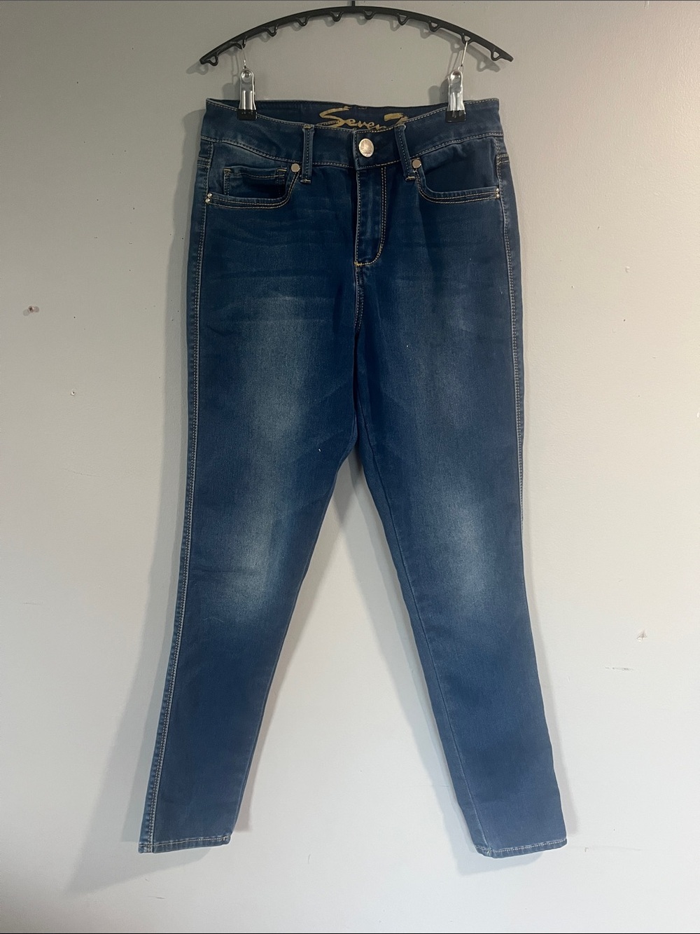 Woman’s Seven7 Dark Blue High-Rise skinny Jeggings  4